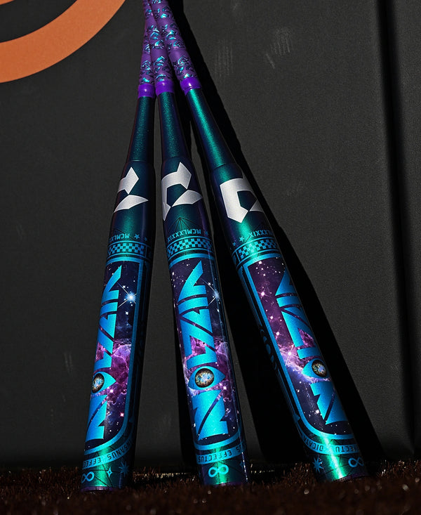 Close-up of the barrels of the 2027 DeMarini Vizion Fastpitch Bat