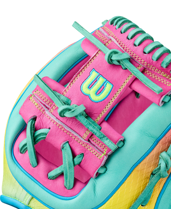 Close-up of the web on the Wilson 2027 A2000® 1727SS 11.75" Baseball Glove