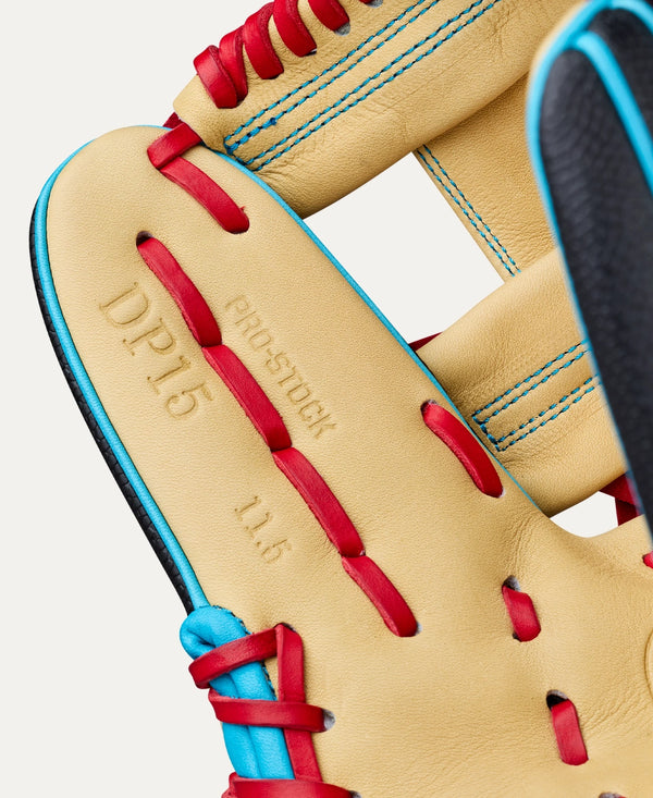 Close-up of the inside of the Wilson 2027 A2000® DP15SS 11.5" Baseball Glove
