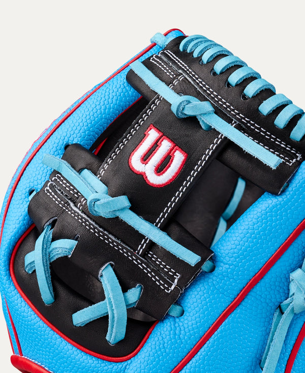 Close-up of the web on the Wilson 2027 A2000® 1786SS 11.5" Baseball Glove