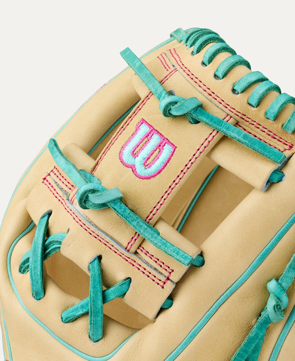 Close-up of the web on the Wilson 2027 A2000® 1975 11.75" Baseball Glove