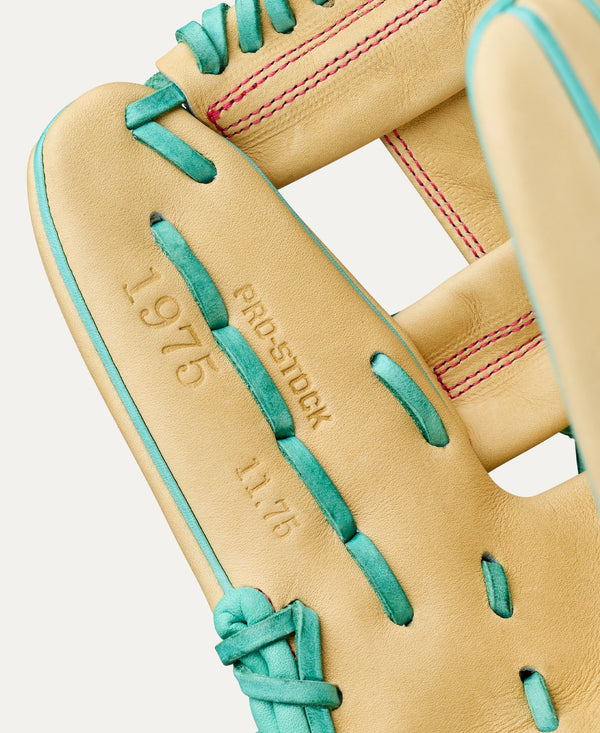 Close-up of the inside of the Wilson 2027 A2000® 1975 11.75" Baseball Glove