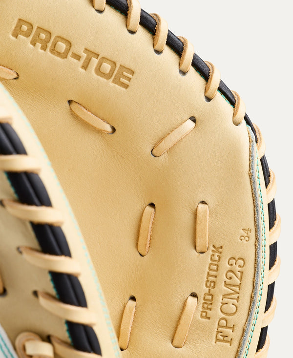 Close-up of the inside of the Wilson 2027 A2000® FPM23SS 34" Fastpitch Catcher's Mitt