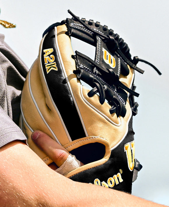 Close-up of the player wearing the Wilson 2027 A2K® 1786 11.5" Baseball Glove