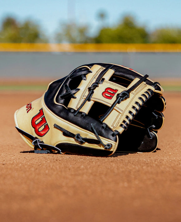 Wilson 2027 A2K® 1724 11.75" Baseball Glove
