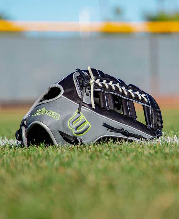 Wilson 2027 A2K® 1810 12.75" Baseball Glove