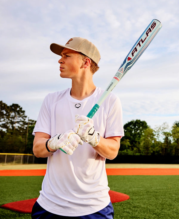Player using the 2027 Louisville Slugger Atlas™ 2.0 -3 BBCOR Baseball Bat