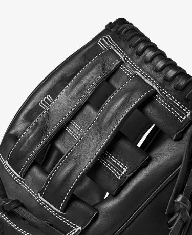 Close-up of the webbing of the Wilson A2000 11.5" PP05 Baseball Glove