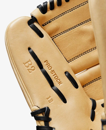 Specs engraved on inside of Wilson A2000 12" B2 Baseball Glove