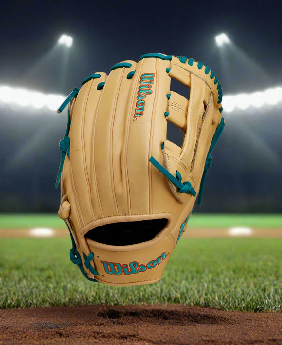 Wilson Fall 2024 A1000® 12" DW5 Baseball Glove