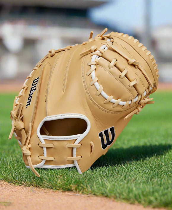 Wilson Fall 2024 A1000® 33" CM33 Baseball Catchers Mitt