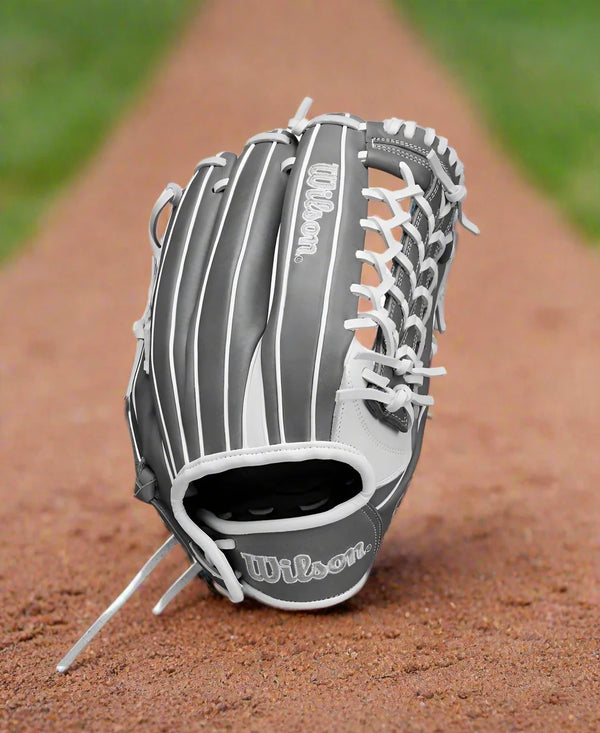 Wilson Fall 2024 A1000® 12.5" T125 Fastpitch Glove