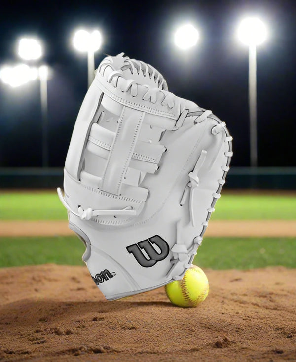 Wilson Fall 2024 A1000® 12.5" 1620 Fastpitch First Base Mitt