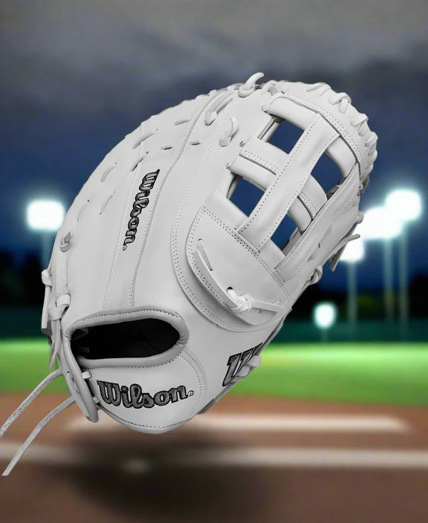 Wilson Fall 2024 A1000® 12.5" 1620 Fastpitch First Base Mitt