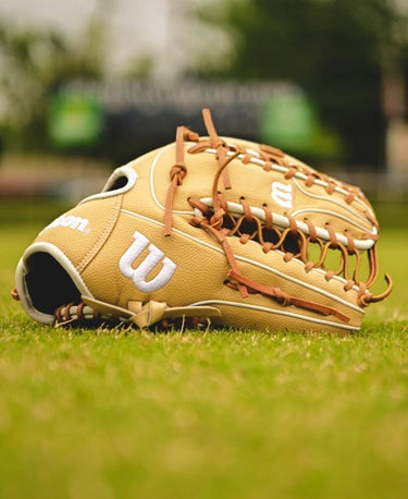 Wilson Fall 2024 Steven Kwan A2000® SK38 GM 12.75” Baseball Glove