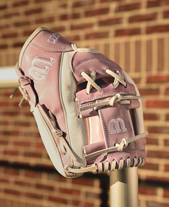 Wilson Spring 2025 A2000® H12SS 12" Fastpitch Glove