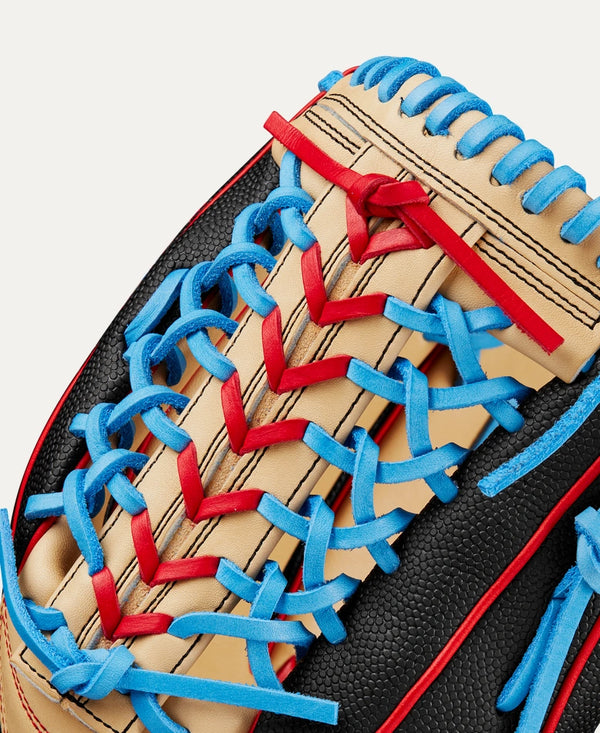 Close-up of the web on the Wilson Spring 2025 A2000® PF92SS 12.25" Baseball Glove