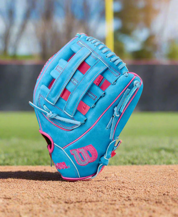 Wilson Fall 2025 Elly De La Cruz A2000® EDLC44 GM 12" Baseball Glove