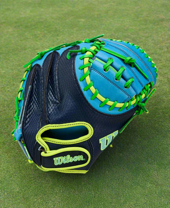 Wilson Fall 2025 A2000® PF33SS 33" Baseball Catcher's Mitt