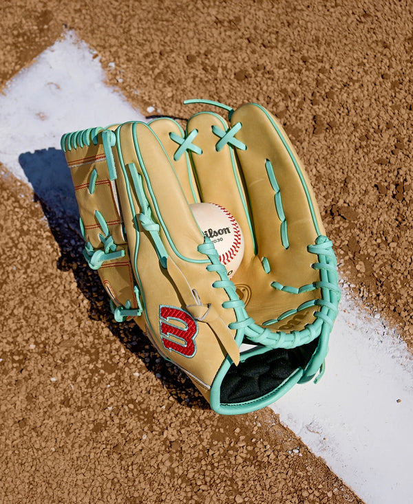 Wilson Fall 2025 A2000® B12 12" Baseball Glove