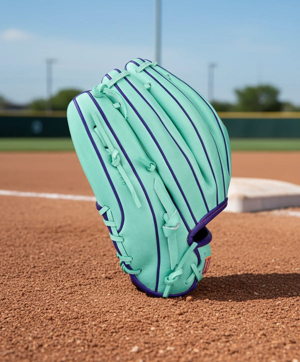 Wilson Winter 2025 A2000® SC1786 11.5" Baseball Glove