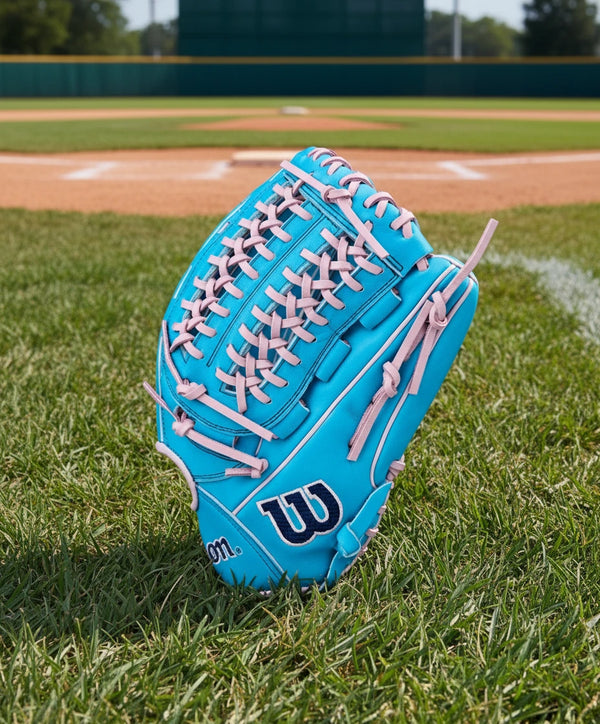 Wilson Winter 2025 A2000® D25 12.25" Baseball Glove