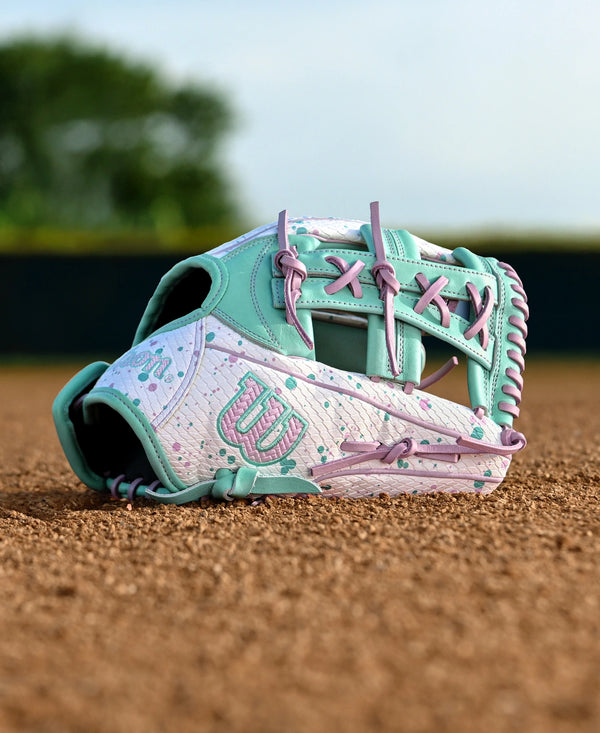 Wilson Winter 2025 A2000® FP75SS 11.75" Fastpitch Glove