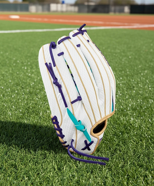 Wilson Winter 2025 A2000® T125SS 12.5" Fastpitch Glove