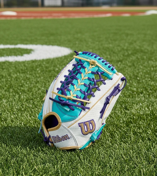 Wilson Winter 2025 A2000® T125SS 12.5" Fastpitch Glove