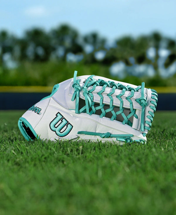 Wilson A1000® T125 12.5" Fastpitch Glove