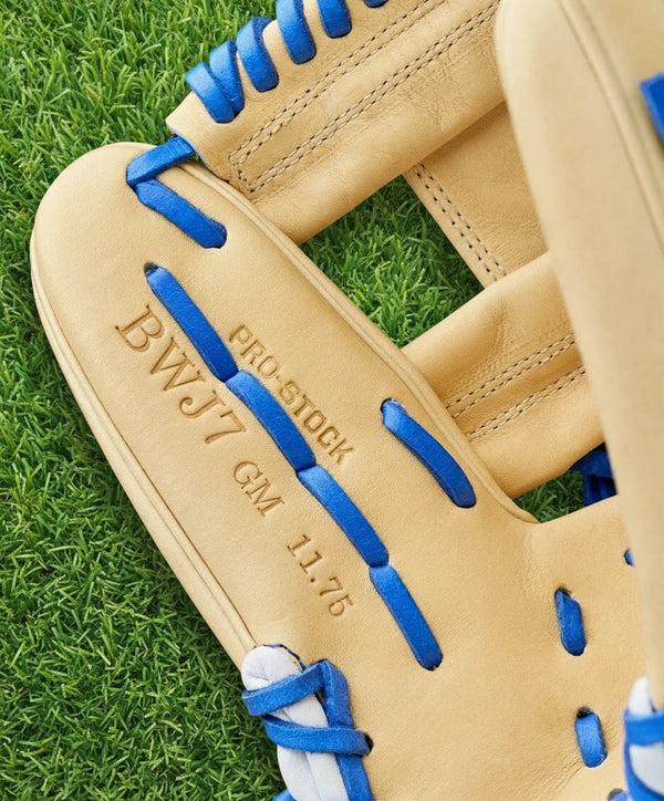Close-up of the inside of the Wilson Winter 2025 Bobby Witt Jr. A2000® BWJ7 GM 11.75" Baseball Glove