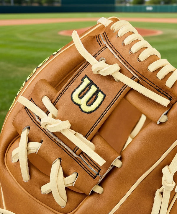 Close-up of the web on the Wilson A2000® Classics Series DP15 11.5" Baseball Glove