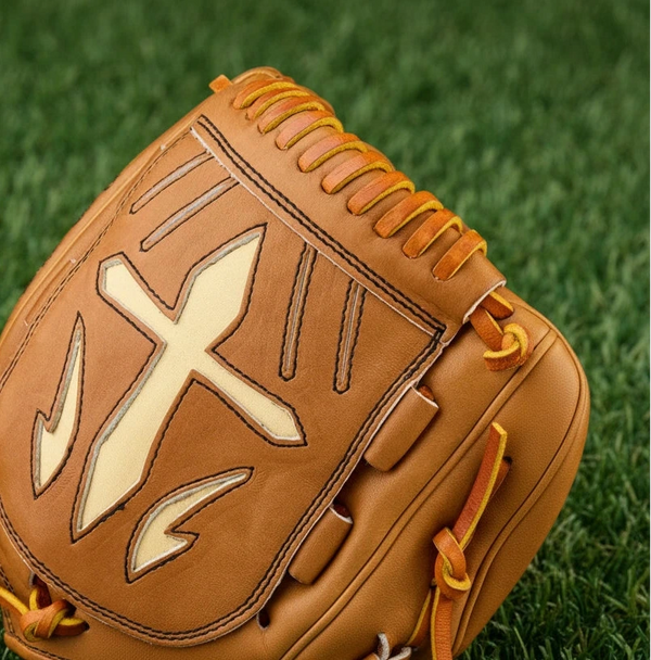 Close-up of the web on the Wilson A2000® Classics Series B23 12" Baseball Glove