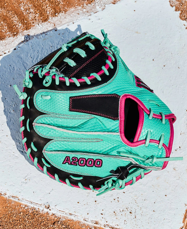 Wilson Spring 2026 A2000® SCM23SS 33.5" Baseball Catchers Mitt