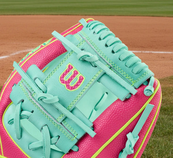 Close-up of the web on the Wilson Spring 2026 A2000® DP15SS 11.5" Baseball Glove