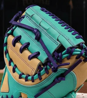 Close-up of the web on the Wilson Spring 2026 A2K® 1734SS 34" Baseball Catchers Mitt