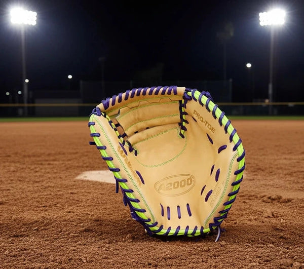 Wilson Spring 2026 A2000® FPCM23 34" Fastpitch Catcher's Mitt