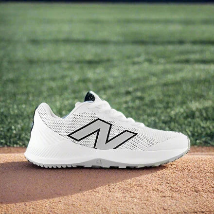 New balance draw turf sales