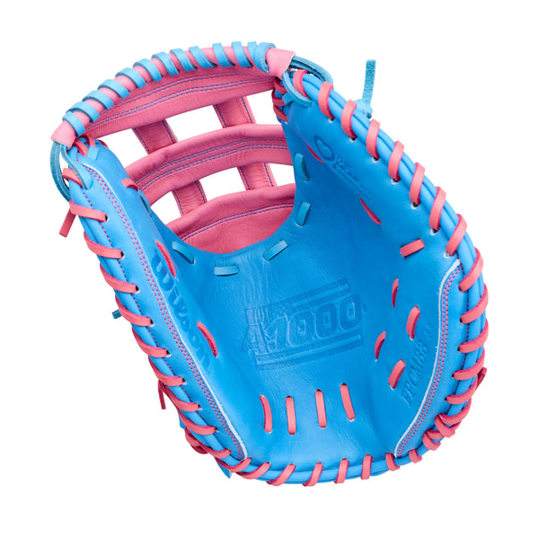 Wilson A1000™ Momentum FPCM33 Special Make-up 33" Fastpitch Catcher's Mitt